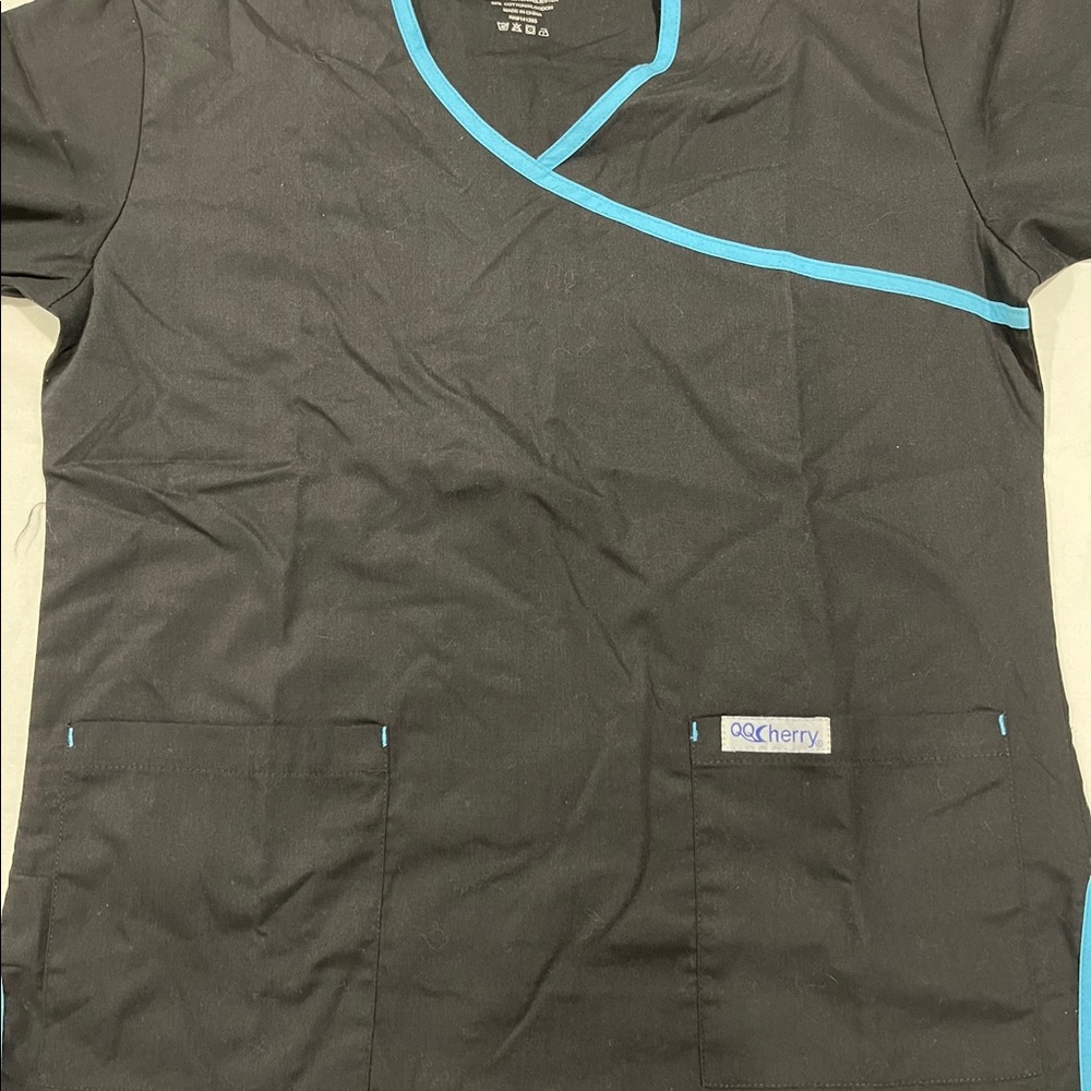 Scrub top